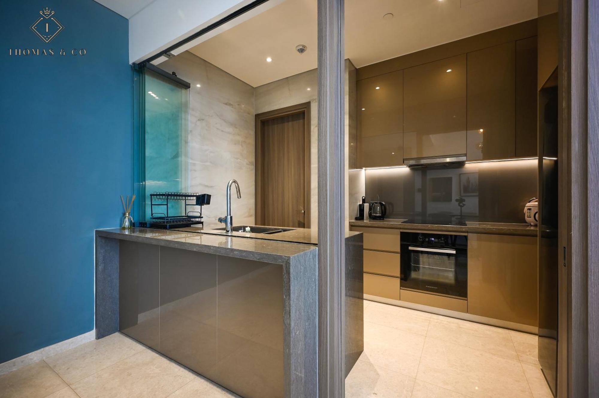 The Fabulous Marq - Host By Thomas Apartamento