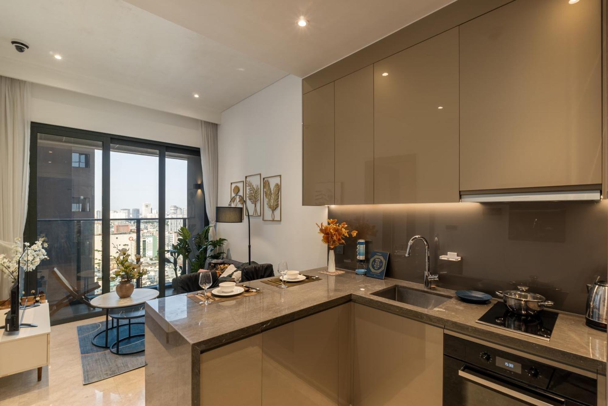 The Fabulous Marq - Host By Thomas Apartamento *